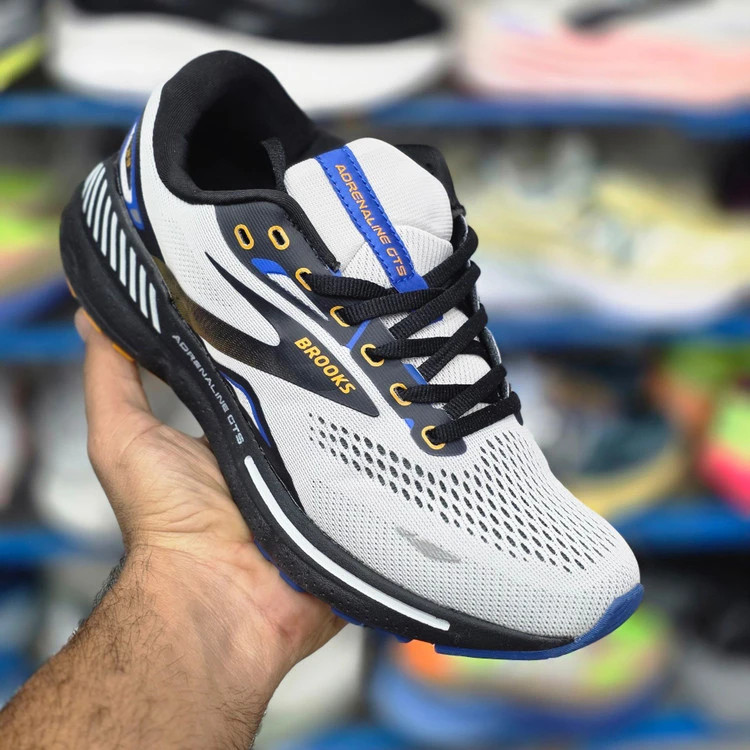 کتونی رانینگ بروکس آدرنالین جی تی اس ۲۳/Brooks Adrenaline GTS 23 . ساخت ویتنام . سایز۴۰ ۴۱ ۴۲ ۴۳ ۴۴ ۴۵. فروش تکی و عمده . تضمین کیفیت کالا