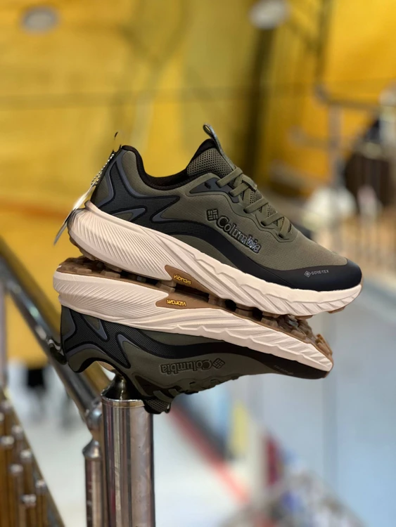 کتونی کلمبیا گورتکسColumbia GORE-TEX/ساخت ویتنام/سایز۴۰ ۴۱ ۴۲ ۴۳ ۴۴ ۴۵ زیره ویبرام/رویه چرم ضد آب و گورتکس / ضمانت اصالت کالا/کیفیت مسترکوالیتی