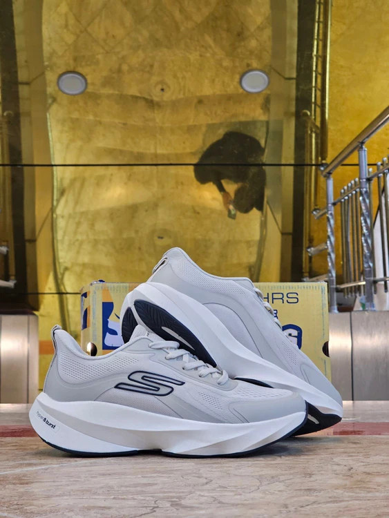 کتونی مردانه اسکیچرز گو والک/Skechers Go Walk/ساخت ویتنام/سبک و طبی و راحت/ سایز ۴۰ ۴۱ ۴۲ ۴۳ ۴۴ ۴۵/فروش تکی و عمده/ضمانت اصالت کالا/ کیفیت مسترکوالیتی