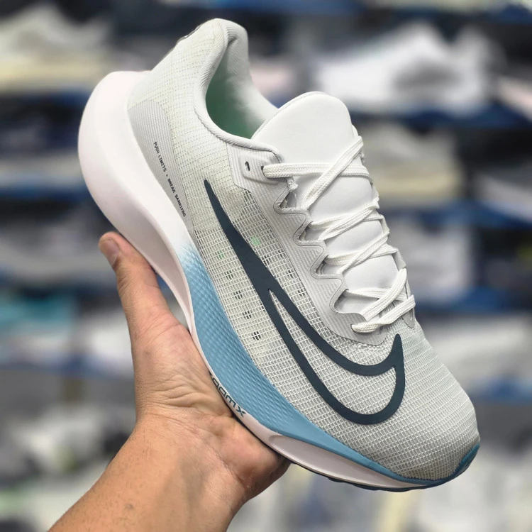 کتونی نایک زوم ایکس پیاده رویی و رانینگNike zoom x ساخت ویتنام سایز ۴۰ ۴۱ ۴۲ ۴۳ ۴۴ ۴۵ پایین ترین قیمت در ایران ضمانت اصالت کالا کیفیت مسترکوالیتی