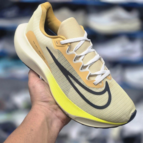 کتونی نایک زوم ایکس پیاده رویی و رانینگNike zoom x ساخت ویتنام سایز ۴۰ ۴۱ ۴۲ ۴۳ ۴۴ ۴۵ پایین ترین قیمت در ایران ضمانت اصالت کالا کیفیت مسترکوالیتی