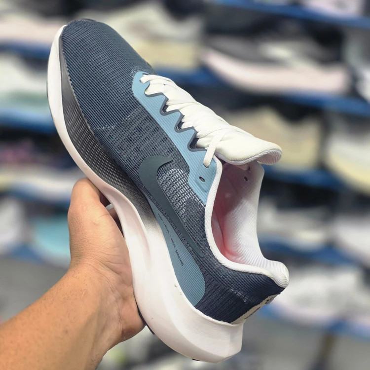 کتونی نایک زوم ایکس پیاده رویی و رانینگNike zoom x ساخت ویتنام سایز ۴۰ ۴۱ ۴۲ ۴۳ ۴۴ ۴۵ پایین ترین قیمت در ایران ضمانت اصالت کالا کیفیت مسترکوالیتی