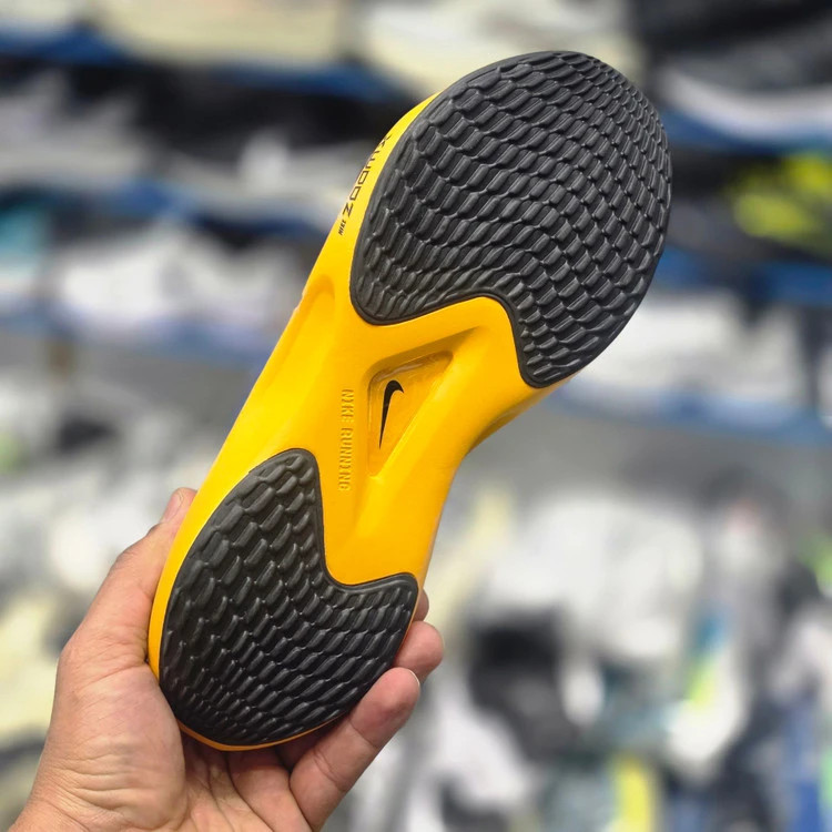کتونی نایک زوم ایکس پیاده رویی و رانینگNike zoom x ساخت ویتنام سایز ۴۰ ۴۱ ۴۲ ۴۳ ۴۴ ۴۵ پایین ترین قیمت در ایران ضمانت اصالت کالا کیفیت مسترکوالیتی