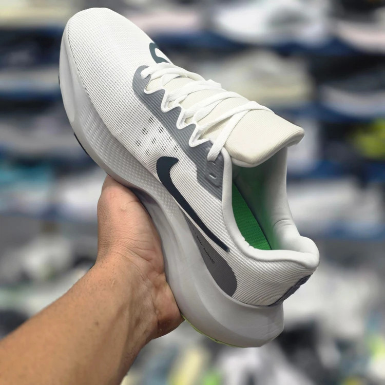 کتونی نایک زوم ایکس پیاده رویی و رانینگNike zoom x ساخت ویتنام سایز ۴۰ ۴۱ ۴۲ ۴۳ ۴۴ ۴۵ پایین ترین قیمت در ایران ضمانت اصالت کالا کیفیت مسترکوالیتی