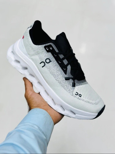 کتونی آن رانینگ کیوسی کلودتیلت آنرانینگ مسترکوالیتی /On Running Cloudtilt /ساخت ویتنام/سایز ۳۷ ۳۸ ۳۹ ۴۰/فروش تکی و عمده/ضمانت اصالت کالا