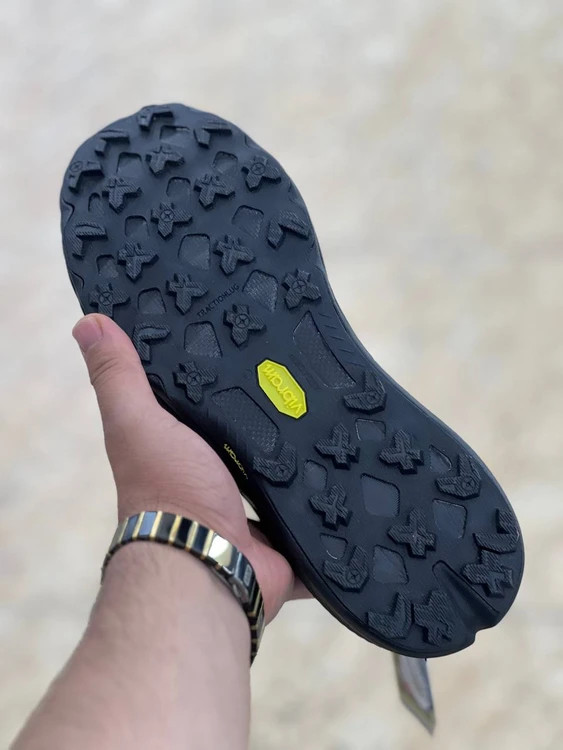 کتونی مسترکوالیتی طبیعت گردی کلمبیا ضدآب مردانه/سایز 40 الی 45/Columbia GORE-TEX/ ساخت ویتنام/ضمانت کالا/فروش تک و عمده
