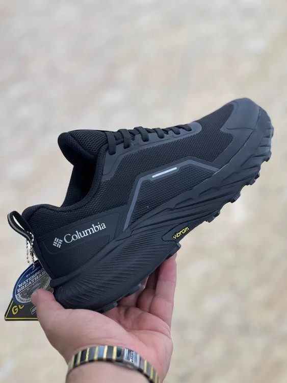 کتونی مسترکوالیتی طبیعت گردی کلمبیا ضدآب مردانه/سایز 40 الی 45/Columbia GORE-TEX/ ساخت ویتنام/ضمانت کالا/فروش تک و عمده