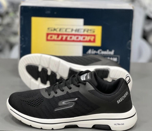 کتونی سایز بزرگ اسکیچرز اولترا گو/Skechers Ultra Go/ساخت ویتنام/سایز ۴۴ ۴۵ ۴۶ ۴۷ ۴۸/فروش تکی و عمده/ضمانت اصالت کالا/کیفیت مسترکوالیتیA