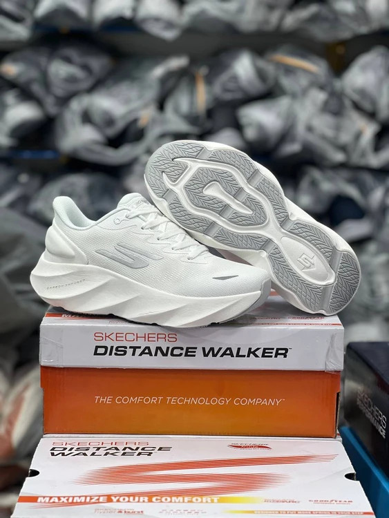 کتونی اسکیچرزSkechers Aeru Burst/ ساخت ویتنام/سبک و طبی و راحت/ سایز ۳۷ ۳۸ ۳۹ ۴۰ /فروش تکی و عمده ضمانت اصالت کالا کیفیت مسترکوالیتی