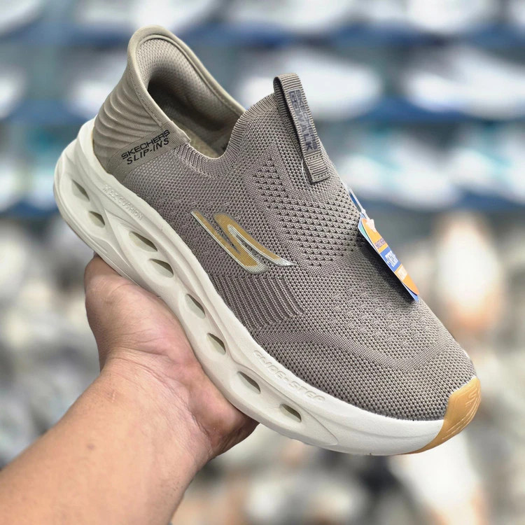 کفش اسکیچرز طبی و راحتی گو والکSkechers go walk/ساخت ویتنام/مخصوص پیاده روی و روز مرگی/سایز ۴۰ 41 42 43 44 45/ضمانت اصالت کالا/کیفیت مسترکوالیتیA