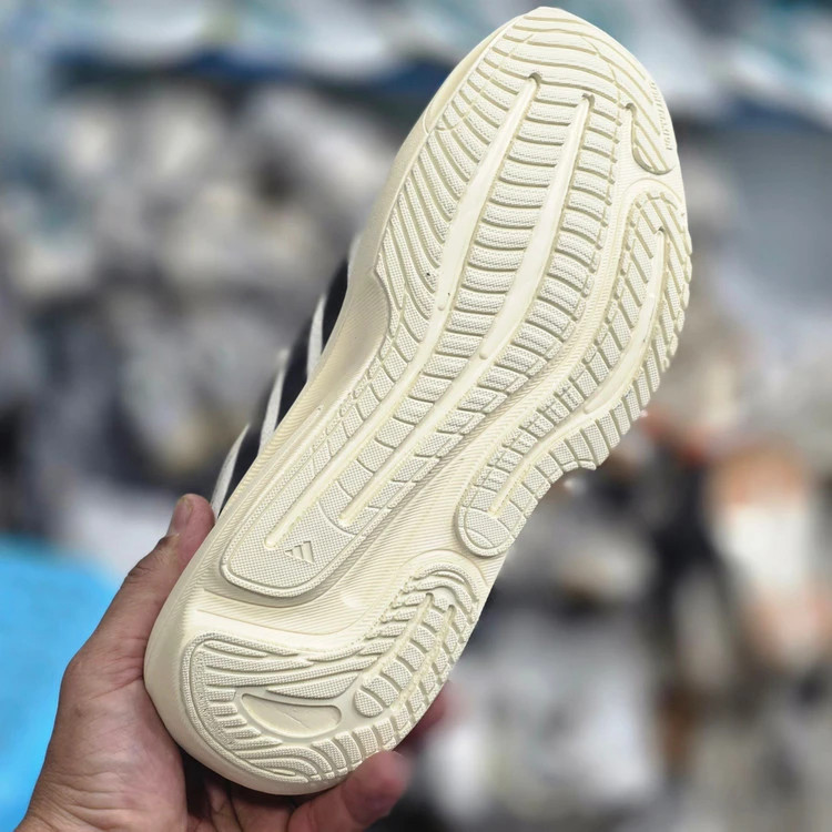 کتونی آدیداس سوپرنوا رایز ۳/Adidas Supernova Rise 3/ساخت ویتنام/سایز ۴۰ ۴۱ ۴۲ ۴۳ ۴۴ ۴۵/فروش تکی و عمده ضمانت اصالت کالا کیفیت مسترکوالیتی