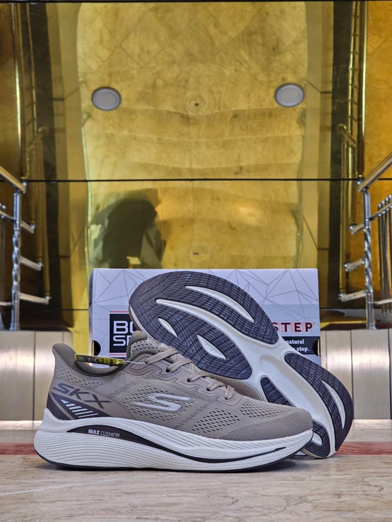کتونی ویتنامی اسکیچرز پیاده رویی و روزمره/Skechers SKX Vietnam/سایز۴۰ ۴۱ ۴۲ ۴۳ ۴۴ ۴۵/ساخت ویتنام/فروش تکی و عمده /ضمانت اصالت کالا/