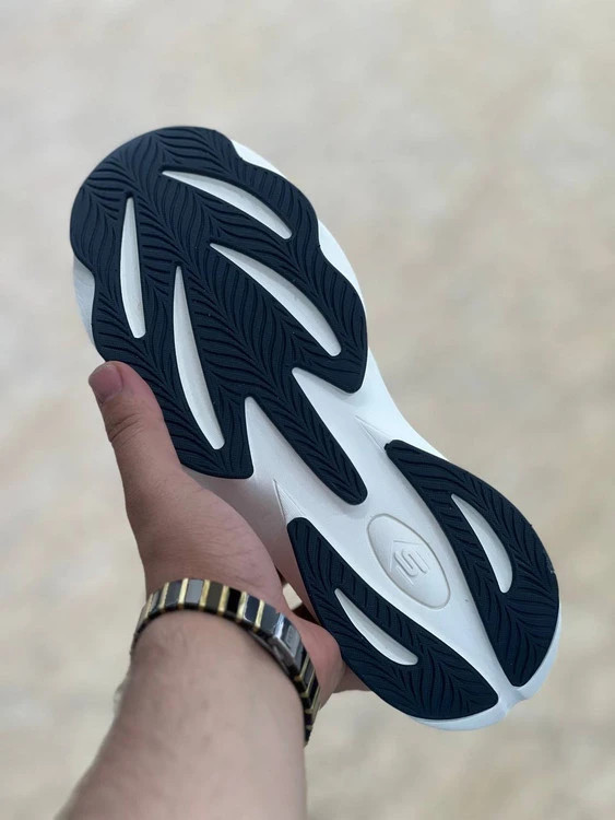 کتونی اسکیچرز هایپربرست رانینگ و پیاده رویی/Skechers Hyper Burst /ساخت ویتنام/سایز ۴۰ ۴۱ ۴۲ ۴۳ ۴۴ ۴۵/فروش تکی و عمده/ضمانت کیفیت کالا
