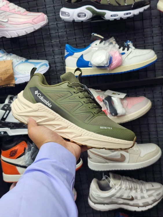 کتونی مردانه کلمبیا گورتکس Columbia GORE-TEX /ساخت ویتنام وارداتی/سایز۴۰ ۴۱ ۴۲ ۴۳ ۴۴ ۴۵ زیره ویبرام/رویه چرم ضد آب و گورتکس ضمانت اصالت کالا/کیفیت مسترکوالیتی درجه ۱