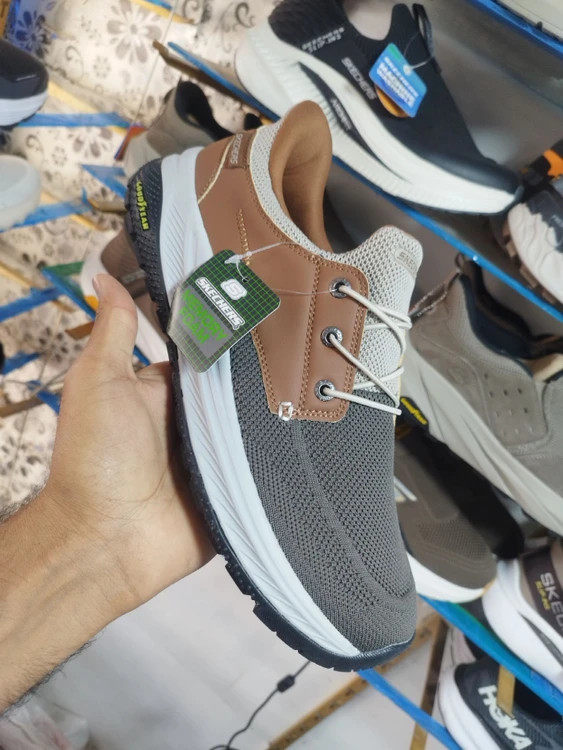 کتونی مردانه ویتنامی اسکیچرز مرو آلدن Skechers Meroe - Alden Vietnamمناسب فعالیت های روزمره/سایز ۴۰ ۴۱ ۴۲ ۴۳ ۴۴ ۴۵/ وارداتی ساخت ویتنام/فروش تکی و عمده/ضمانت و کیفیت مسترکوالیتی درجه ۱