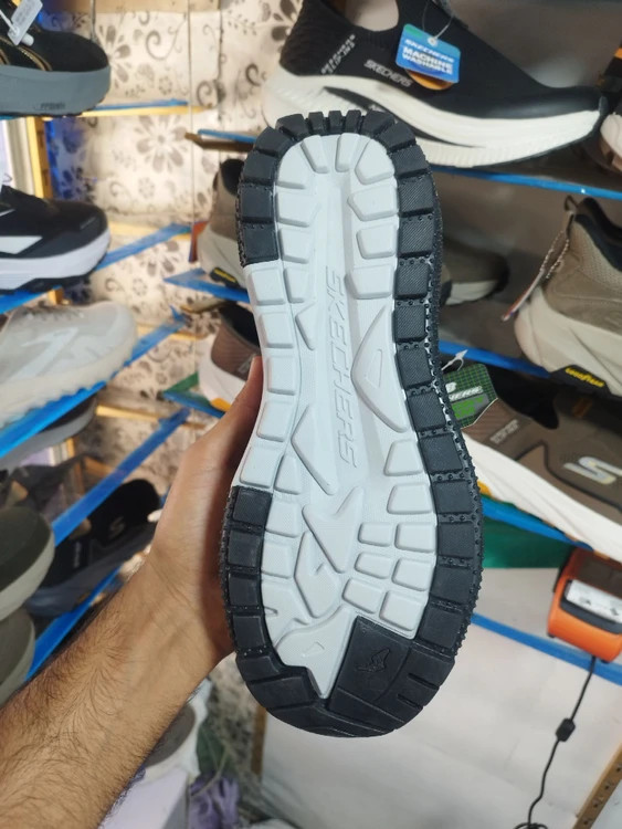 کتونی مردانه ویتنامی اسکیچرز مرو آلدن Skechers Meroe - Alden Vietnamمناسب فعالیت های روزمره/سایز ۴۰ ۴۱ ۴۲ ۴۳ ۴۴ ۴۵/ وارداتی ساخت ویتنام/فروش تکی و عمده/ضمانت و کیفیت مسترکوالیتی درجه ۱
