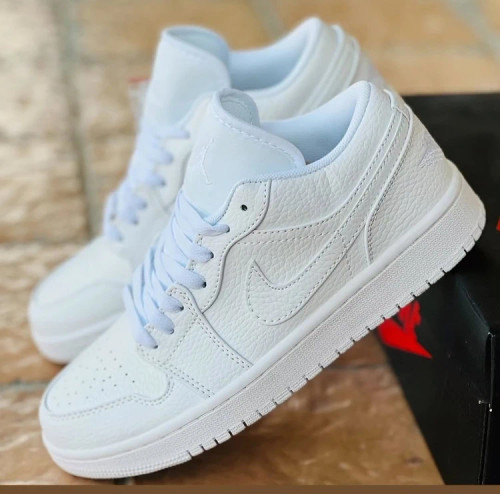 کتونی ویتنامی نایک ایر جردن 1 مسترکوالیتیAدرجه ۱/سایز۳۷ ۳۸ ۳۹ ۴۰/Nike Air Jordan 1/ ساخت ویتنام وارداتی/فروش تکی و عمده/ضمانت اصالت کالا