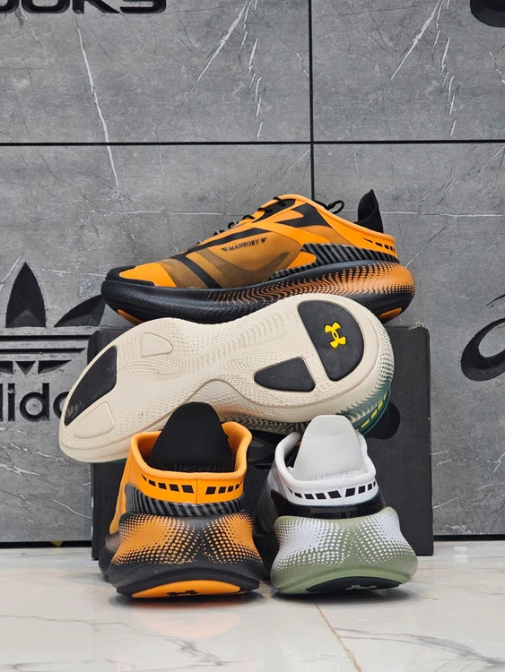 کتونی مسترکوالیتی درجه ۱ آندر آرمور اکو اسلیپ اسپیدUnder Armour UA Echo ساخت ویتنام وارداتی سایز ۴۰الی ۴۵ همراه با جعبه بارکد دار ضمانت کیفیت کالا