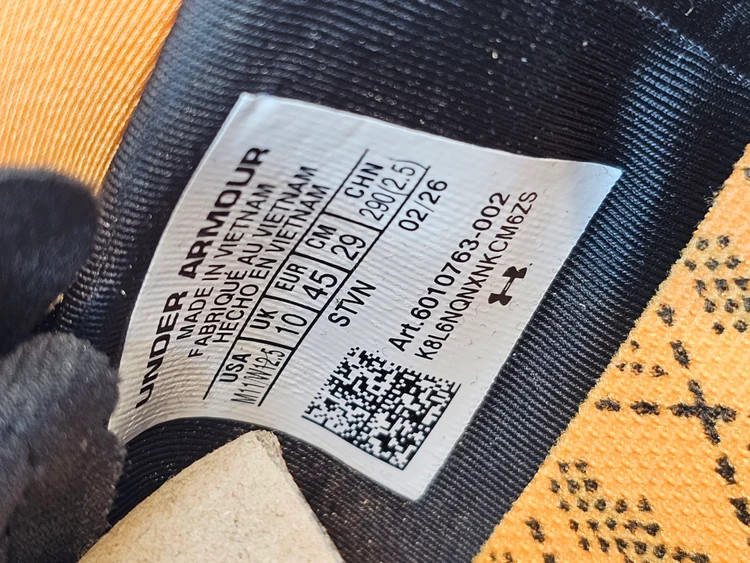کتونی مسترکوالیتی درجه ۱ آندر آرمور اکو اسلیپ اسپیدUnder Armour UA Echo ساخت ویتنام وارداتی سایز ۴۰الی ۴۵ همراه با جعبه بارکد دار ضمانت کیفیت کالا