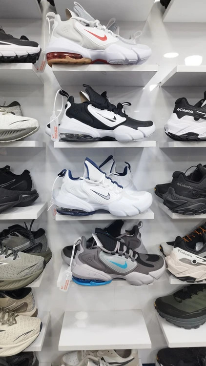 کتونی ویتنامی نایک ایرمکس آلفا ساواچ Nike air max alpha savageساخت ویتنام وارداتی مسترکوالیتی درجه ۱ سایز ۳۸الی۴۵ فروش تکی و عمده ضمانت کیفیت کالا