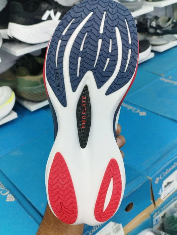 کتونی ویتنامی پوما نیترو مسترکوالیتی درجه ۱ /Puma ForeverRun NITRO/ساخت ویتنام وارداتی/سایز 40 الی ۴۵/فروش تکی و عمده/ضمانت کیفیت کالا