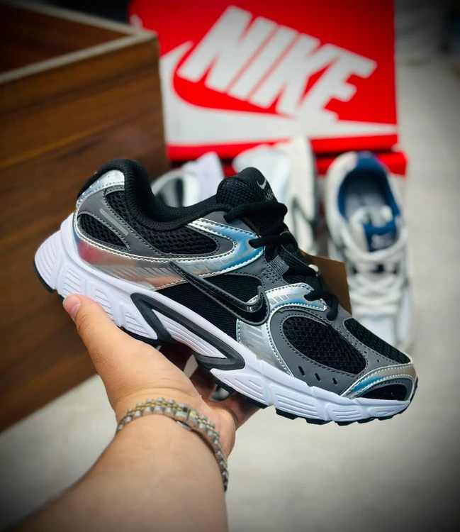 کتونی ویتنامی نایک V5 RNR مسترکوالیتی درجه ۱/ سایز ۳۷ الی ۴۵/ Nike V5k RNR/ضمانت کیفیت کالا/فروش تکی و عمده