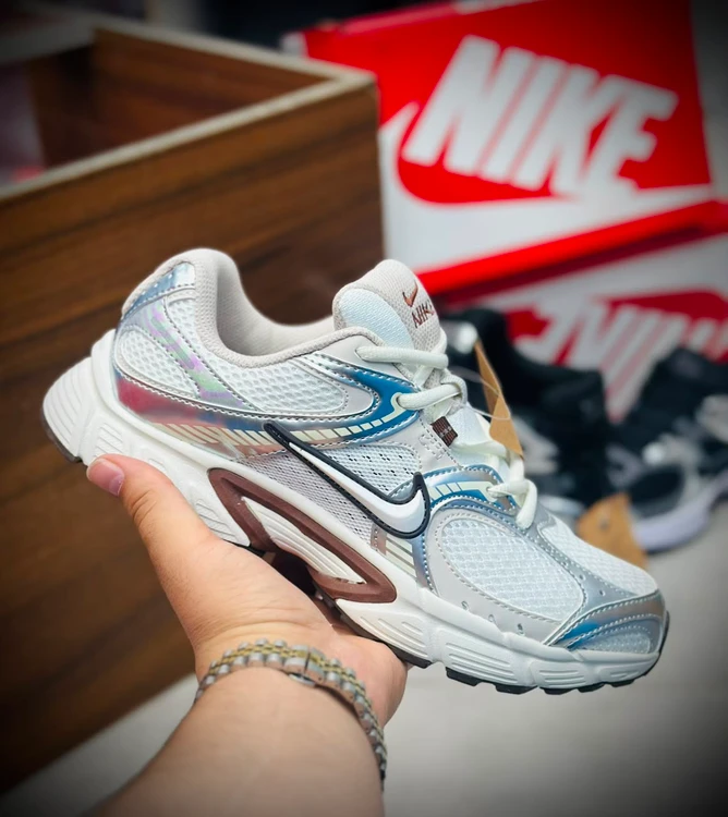 کتونی ویتنامی نایک V5 RNR مسترکوالیتی درجه ۱/ سایز ۳۷ الی ۴۵/ Nike V5k RNR/ضمانت کیفیت کالا/فروش تکی و عمده