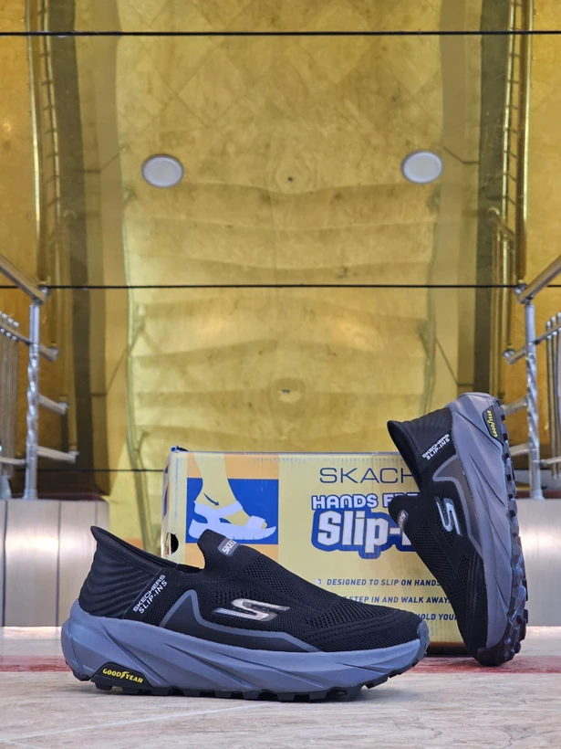 کفش ویتنامی اسکیچرز اسلیپ اینس Skechers Hands Free Slip-ins طبی و سبک پیاده رویی و روزمره بدون بند سایز۴۰ الی ۴۵ ساخت ویتنام وارداتی فروش تکی و عمده/ضمانت کیفیت کالا
