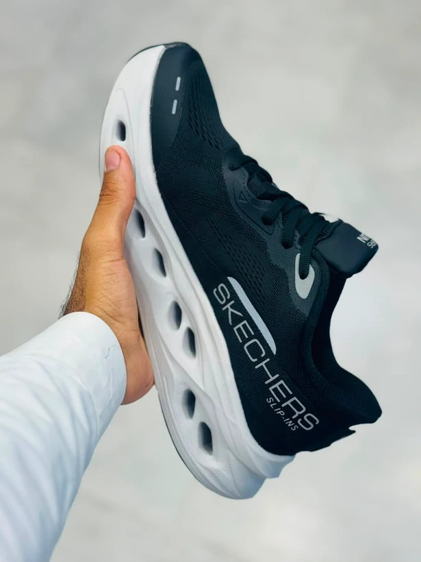 کفش طبی اسکیچرز اسلیپ Skechers Slip-insمسترکوالیتی درجه ۱ طبی و بدون بند سایز۴۰ الی ۴۵ ساخت ویتنام وارداتی فروش تکی و عمده/ضمانت کیفیت کالا