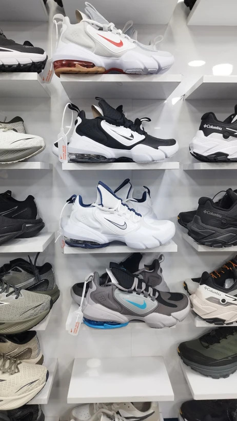 کتونی مردانه نایک ایرمکس آلفا ساواچ Nike air max alpha savageساخت ویتنام وارداتی سایز ۳۸الی۴۵ فروش تکی و عمده ضمانت کیفیت کالا