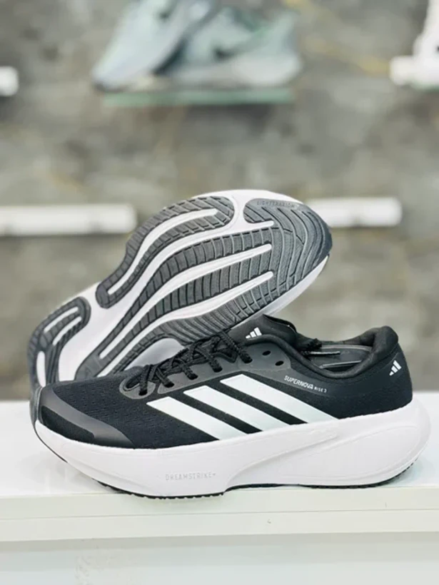 کتونی آدیداس مردانه سوپرنوا رایز ۳/Adidas Supernova Rise 3/ساخت ویتنام/سایز ۴۰ الی ۴۵/فروش تکی و عمده ضمانت اصالت کالا کیفیت مسترکوالیتی درجه ۱