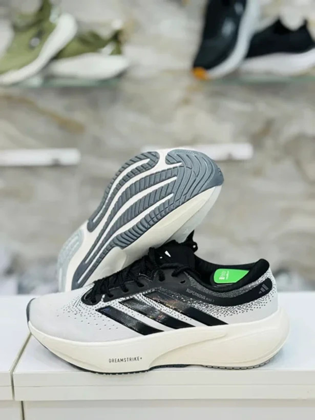 کتونی آدیداس مردانه سوپرنوا رایز ۳/Adidas Supernova Rise 3/ساخت ویتنام/سایز ۴۰ الی ۴۵/فروش تکی و عمده ضمانت اصالت کالا کیفیت مسترکوالیتی درجه ۱