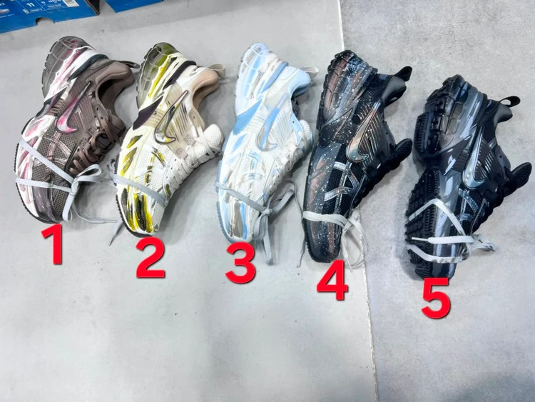 کتونی ست زنانه و مردانه نایک Nike vk Run مسترکوالیتی درجه ۱/ساخت ویتنام وارداتی/سایز۳۷الی ۴۵/باجعبه بارکد دار/ضمانت کیفیت کالا