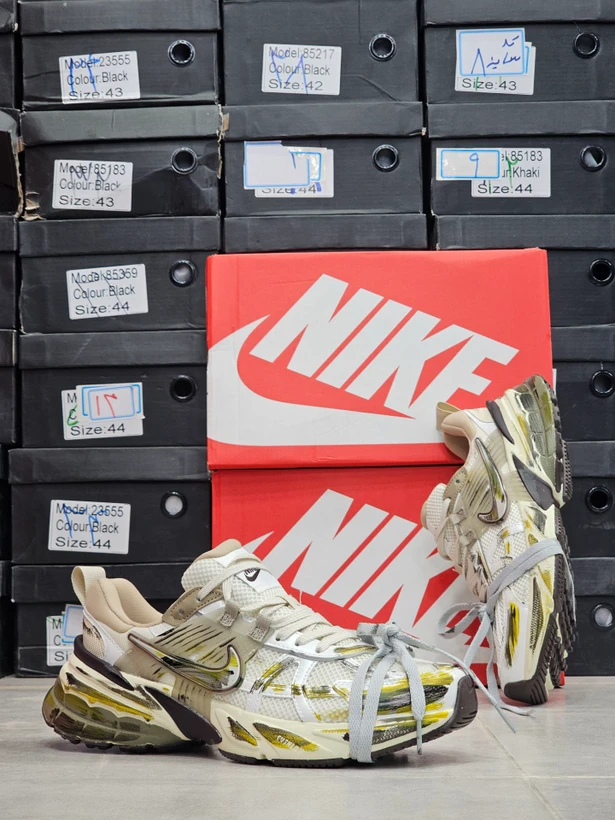 کتونی ست زنانه و مردانه نایک Nike v2k Run مسترکوالیتی درجه ۱/ساخت ویتنام وارداتی/سایز۳۷الی ۴۵/باجعبه بارکد دار/ضمانت کیفیت کالا