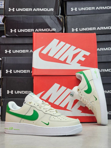 کتونی مردانه نایک ایرفورس رنگ سفید کلاسیک مسترکوالیتی درجه ۱/Nike Air force/ساخت ویتنام وارداتی/ رویه چرم سایز ۴۰_۴۱_۴۲_۴۳_۴۴_۴۵/سفید کلاسیک/فروش تکی و عمده/ضمانت کیفیت کالا