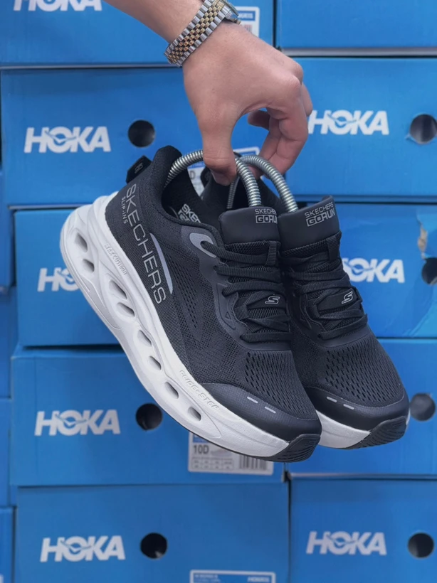 کتونی مسترکوالیتی درجه ۱ اسکیچرز اسلیپ گو ران اسلیپ اینس/Skechers GO Run Slip-ins/ساخت ویتنام وارداتی فروش تکی و عمده/سایز ۴۰ تا۴۵ /ضمانت کیفیت کالا
