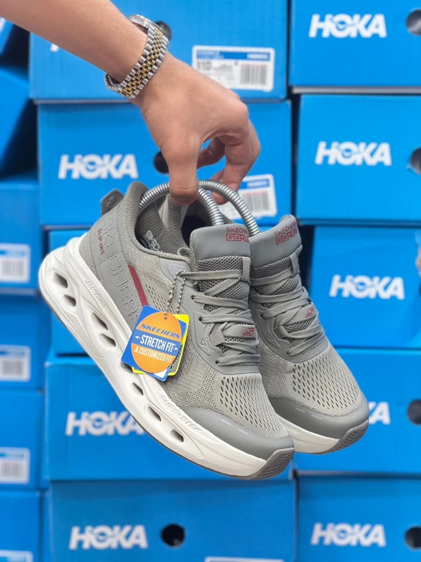 کتونی مسترکوالیتی درجه ۱ اسکیچرز اسلیپ گو ران اسلیپ اینس/Skechers GO Run Slip-ins/ساخت ویتنام وارداتی فروش تکی و عمده/سایز ۴۰ تا۴۵ /ضمانت کیفیت کالا