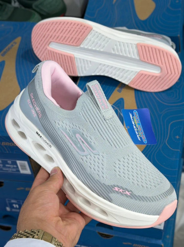 کتونی مسترکوالیتی اسکیچرز مکس کوشن Skechers Max Cushioning سایز۳۷ الی ۴۰/ساخت ویتنام وارداتی/فروش تکی و عمده/ضمانت کیفیت کالا