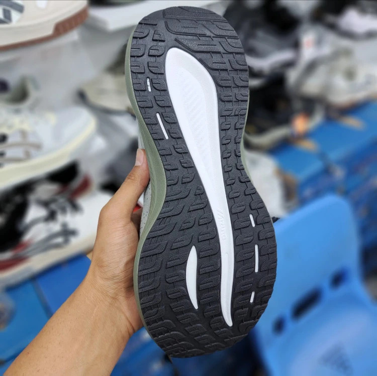 خرید کتونی مردانه میزانو آسترو پلاس مسترکوالیتی درجه ۱ Mizuno Astro Plus/ساخت ویتنام/سایز ۴۰ الی ۴۵/فروش تکی و عمده/ضمانت کیفیت کالا