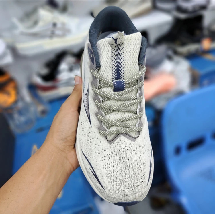 خرید کتونی مردانه میزانو آسترو پلاس مسترکوالیتی درجه ۱ Mizuno Astro Plus/ساخت ویتنام/سایز ۴۰ الی ۴۵/فروش تکی و عمده/ضمانت کیفیت کالا