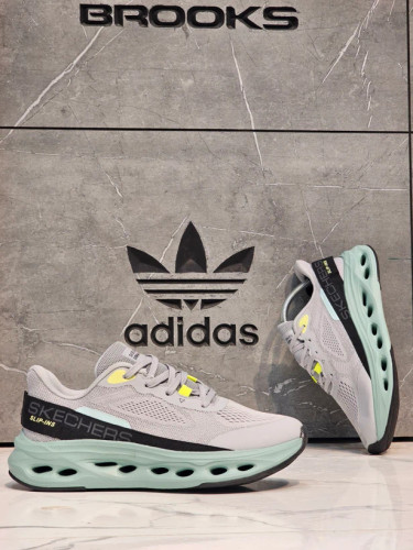 کتونی ویتنامی اسکیچرز مکس کوشنینگ اسلیپ اینز Skechers Skechers Max Cushioning Slip_Ins سایز ۴۰الی ۴۵ بالاترین کیفیت مسترکوالیتی A درجه ۱/ضمانت اصالت کالا/فروش تکی و عمده