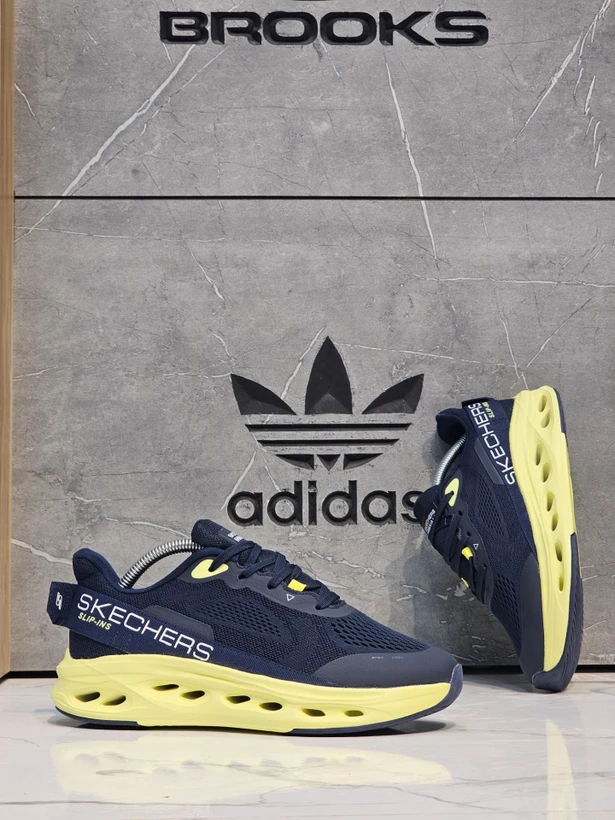 کتونی ویتنامی اسکیچرز مکس کوشنینگ اسلیپ اینز Skechers Skechers Max Cushioning Slip_Ins سایز ۴۰الی ۴۵ بالاترین کیفیت مسترکوالیتی A درجه ۱/ضمانت اصالت کالا/فروش تکی و عمده