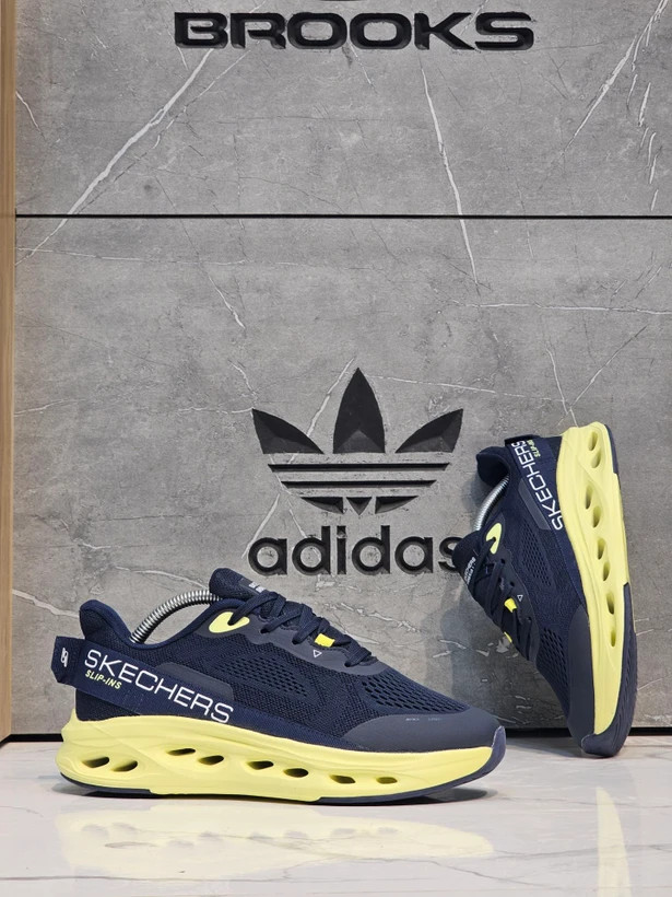 کتونی ویتنامی اسکیچرز مکس کوشنینگ اسلیپ اینز Skechers Skechers Max Cushioning Slip_Ins سایز ۴۰الی ۴۵ بالاترین کیفیت مسترکوالیتی A درجه ۱/ضمانت اصالت کالا/فروش تکی و عمده