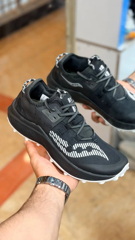 کتونی مردانه ساکونی اندورفین ریفت saucony endorphin rift/ساخت ویتنام وارداتی/سایز ۴۰ الی ۴۵/ضمانت کیفیت کالا/سایز ۴۰ الی ۴۵/فروش تکی و عمده