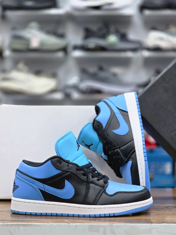 کتونی مسترکوالیتی نایک ایر جردن وان Nike Air Jordan 1 Low وارداتی ساخت ویتنام سایز ۴۰ الی ۴۵فروش تکی و عمده/ضمانت کیفیت کالا