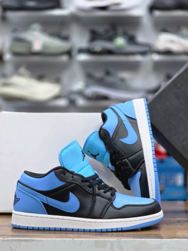 کتونی مسترکوالیتی نایک ایر جردن وان Nike Air Jordan 1 Low وارداتی ساخت ویتنام سایز ۴۰ الی ۴۵فروش تکی و عمده/ضمانت کیفیت کالا