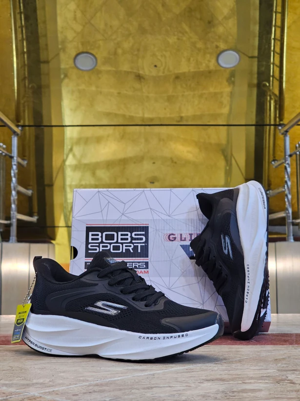 کتونی اسکیچرز هایپر برست skechers Hyper Burst ساخت ویتنام وارداتی سایز ۳۷ الی ۴۰ فروش تکی و عمده ضمانت کیفیت کالا