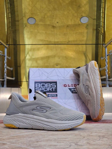 کتونی مردانه اسکیچرز بدون بند Skechers BOBS Sport Glide-Step Slip-Ins/ساخت ویتنام وارداتی/سبک و طبی و راحت/ سایز ۴۰ الی ۴۵/فروش تکی و عمده/ضمانت اصالت کالا/ کیفیت مسترکوالیتی درجه ۱