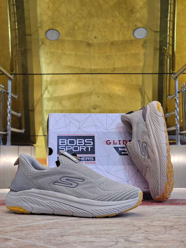 کتونی مردانه اسکیچرز بدون بند Skechers BOBS Sport Glide-Step Slip-Ins/ساخت ویتنام وارداتی/سبک و طبی و راحت/ سایز ۴۰ الی ۴۵/فروش تکی و عمده/ضمانت اصالت کالا/ کیفیت مسترکوالیتی درجه ۱