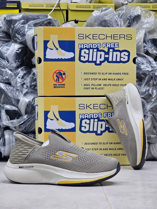 کتونی مردانه اسکیچرز بدون بند مکس کوشن/ Skechers Max Cushioningسایز 40 الی 45ساخت ویتنام وارداتی ضمانت کیفیت کالا/فروش تکی و عمده